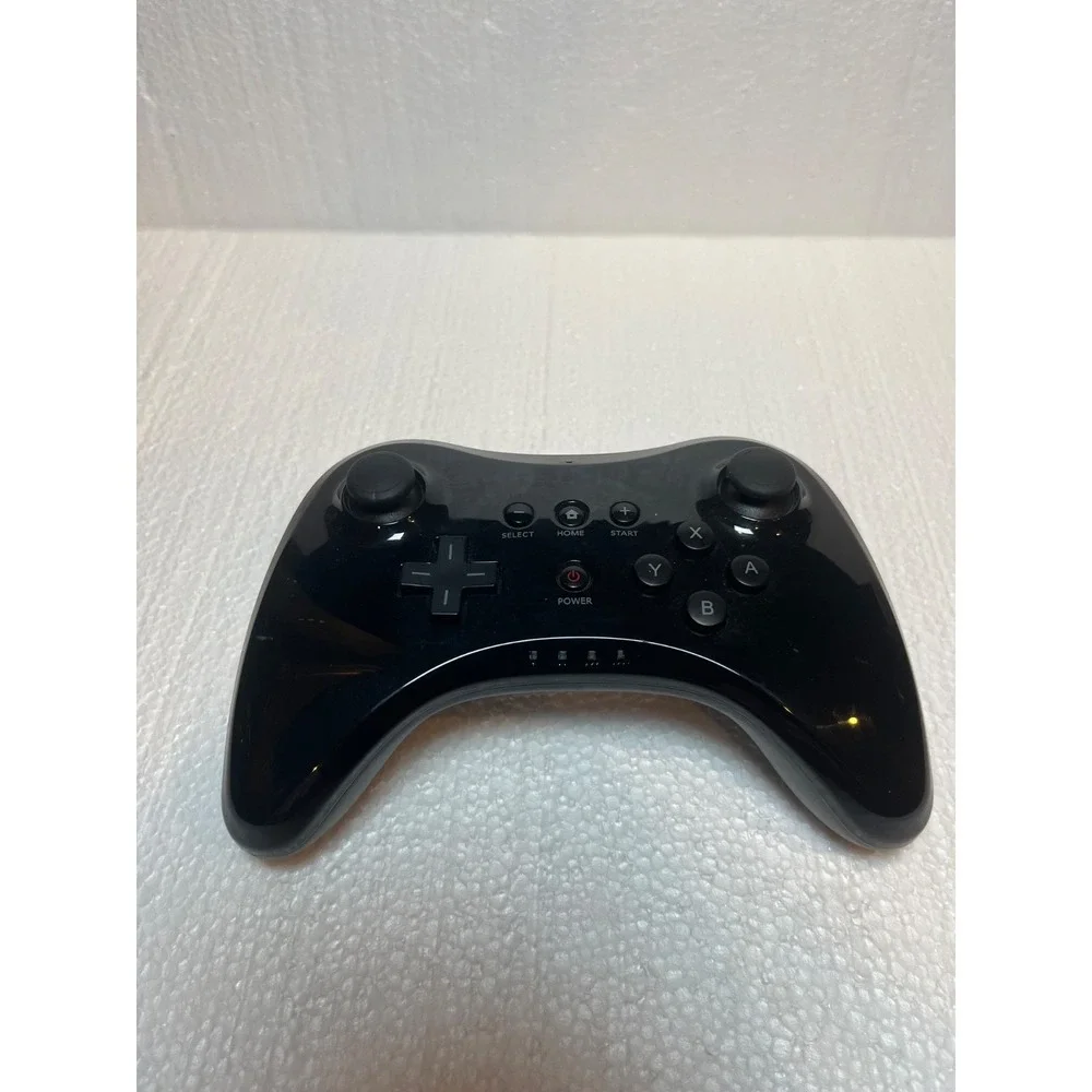 Wii U Wireless‎ Pro Controller (Black) Nice Working Condition